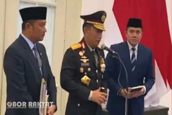 Jakarta, Obor Rakyat – Kepala Kepolisian Negara Republik Indonesia (Kapolri) Jenderal Listyo Sigit Prabowo mengonfirmasi penangkapan salah satu terduga pelaku terkait insiden ledakan di SMAN 72 Kelapa Gading, Jakarta Utara.