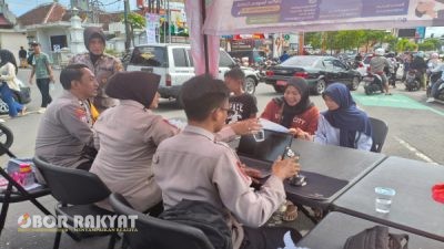 Polres Jember Sosialisasikan PPDB SMA Kemala Taruna Bhayangkara di CFD Alun-Alun Jember