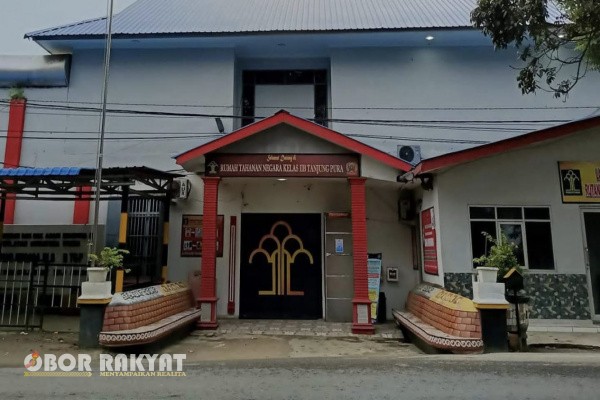 Medan, Obor Rakyat — Setelah prosesi serah terima jabatan (Sertijab) Kepala Rumah Tahanan (KaRutan) Kelas IIB Tanjung Pura dari J. Anton S. Nababan kepada Fransisco Pandia yang dilaksanakan pada 30 September di Kantor Direktorat Jenderal Pemasyarakatan, KaRutan baru tersebut menegaskan komitmennya untuk melanjutkan program yang telah berjalan sekaligus menghadirkan inovasi baru demi peningkatan layanan pemasyarakatan.