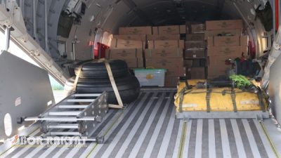 Polri Kirim Dua Pesawat Berisi Bantuan Logistik ke Aceh, Sumut, dan Sumbar