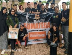 Pray for Sumatra, Tim Makelar Akhirat Gelar Aksi Ngamen Bersama untuk Korban Banjir