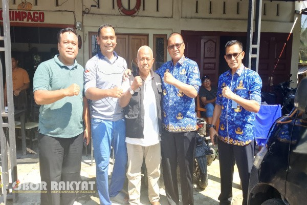 Langkat, Obor Rakyat — Pegawai Rumah Tahanan (Rutan) Kelas IIB Tanjung Pura menunjukkan kepedulian sosialnya terhadap warga terdampak banjir di Kabupaten Langkat. Sebagai bentuk solidaritas, jajaran Rutan menyalurkan bantuan kebutuhan pokok kepada korban banjir sejak 1 Desember 2025.