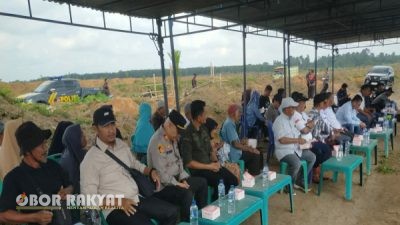 Kapolsek Perdagangan Dukung Penanaman Perdana Jagung di PTPN IV Bandar Betsy