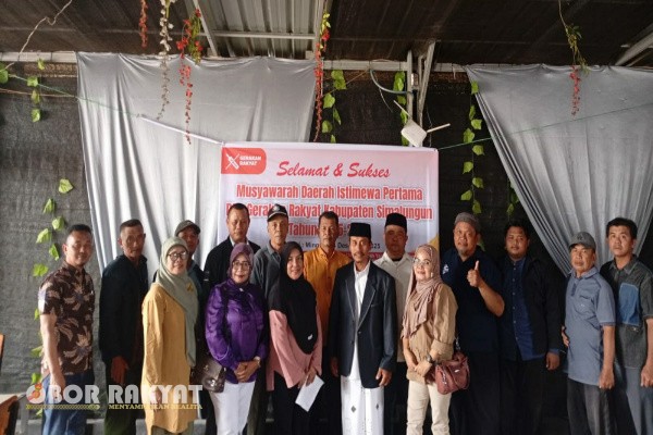 Simalungun, Obor Rakyat – Dewan Pimpinan Pusat (DPP) Gerakan Rakyat resmi menugaskan Sudarman, D. Alvino Damanik dan Ir Adi Sudarto untuk membentuk Dewan Pimpinan Daerah (DPD) Gerakan Rakyat Kabupaten Simalungun, Provinsi Sumatera Utara.