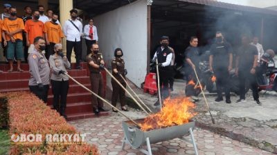 Kapolres Pematangsiantar Pimpin Pemusnahan 1,9 Kg Ganja, Selamatkan 5.720 Jiwa