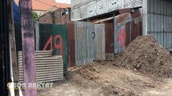 Diduga Belum Kantongi IMB, Pembangunan di Manukan Wetan Surabaya Terus Berjalan