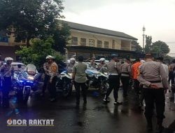 Kapolres Bondowoso Pimpin Apel Gelar Pasukan Operasi Lilin 2025, Tegaskan Kesiapan Pengamanan Nataru