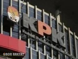 KPK Segel Rumah Kajari Bekasi Terkait OTT Bupati Ade Kuswara Kunang