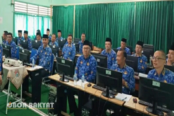 Bondowoso, Obor Rakyat – Pemerintah Kabupaten (Pemkab) Bondowoso, Provinsi Jawa Timur, resmi menggelar seleksi terbuka Jabatan Pimpinan Tinggi (JPT) Pratama atau open bidding untuk mengisi sejumlah jabatan strategis setingkat Kepala Organisasi Perangkat Daerah (OPD).