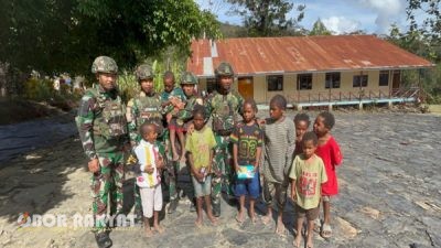 Satgas Yonif 521/DY Gelar Pelayanan Kesehatan Gratis Sambut Natal 2025 di Kelila, Mamberamo Tengah