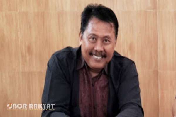 Bondowoso, Obor Rakyat – Menjelang perayaan Natal dan Tahun Baru (Nataru), aktivis senior Bondowoso, Edy Wahyudi, mengingatkan bahwa momentum pergantian tahun seharusnya tidak dimaknai sekadar seremoni, melainkan menjadi titik awal perubahan nyata dalam tata kelola pemerintahan daerah.