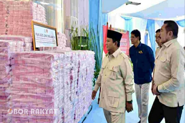 Jakarta, Obor Rakyat – Satuan Tugas Penertiban Kawasan Hutan (Satgas PKH) menyerahkan hasil penguasaan kembali kawasan hutan tahap V dengan total luas 893.002,38 hektare serta uang hasil penagihan denda administratif kehutanan senilai Rp2,34 triliun.