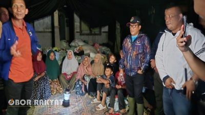 Terobos Keterisolasian Gayo Lues, Muslim Ayub Menangis Saksikan Warga Bertahan Tanpa Listrik dan Rumah