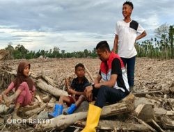 Ketua DPC PDI Perjuangan Aceh Utara Gelar Trauma Healing bagi Anak Korban Banjir