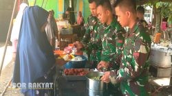 TNI Terus Operasikan Dapur Umum bagi Warga Terdampak Bencana Alam Banjir di Sayurmatinggi, Tapsel