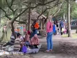 Lonjakan Wisatawan Warnai Libur Tahun Baru 2026, Pantai Cacalan Banyuwangi Dipadati Pengunjung