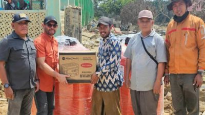 Nasir Djamil Salurkan Bantuan Air Bersih dan Genset untuk Dayah dan Masjid di Aceh Tamiang