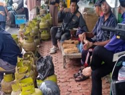 Lagu Lama, di Bondowoso Gas LPG 3 Kg Langka Jelang Ramadhan, Warga Tertekan