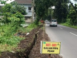 Galian Pipa PDAM di Bahu Jalan Mugiman Bondowoso Kantongi Izin dan Rekomendasi Teknis Binamarga