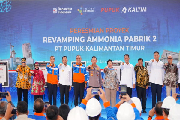 Bontang, Obor Rakyat – Kapolri Jenderal Listyo Sigit Prabowo menghadiri peresmian proyek revamping ammonia Pabrik 2 PT Pupuk Kalimantan Timur (Pupuk Kaltim) yang dinilai mampu meningkatkan efisiensi produksi pupuk nasional hingga 10–16 persen.