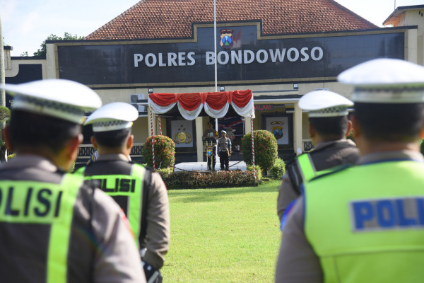 Bondowoso, Obor Rakyat – Kepolisian Resor (Polres) Bondowoso menggelar Apel Gelar Pasukan Operasi Keselamatan Semeru 2026 di halaman Mapolres Bondowoso, Senin (2/2/2026).