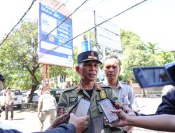 Pemkab Jember Tertibkan Reklame Ilegal di Segitiga Emas, Potensi Kerugian PAD Capai Ratusan Juta