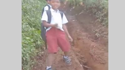 Jalan Menuju SDN Rejoagung 5 Bondowoso Rusak Parah Diduga Akibat Kegiatan Trail, Warga Desak Tanggung Jawab Panitia