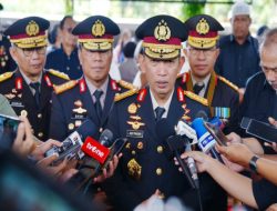 Kapolri Hadiri Pemakaman Eyang Meri, Sampaikan Wasiat Jaga Integritas Polri