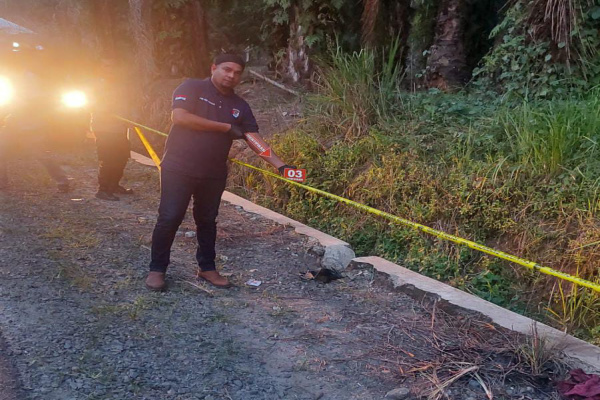 Simalungun, Obor Rakyat – Tim Identifikasi (Inafis) Satuan Reserse Kriminal Polres Simalungun menunjukkan kinerja profesional dalam mengungkap penyebab kematian seorang pria yang ditemukan mengapung di aliran Bondar Simpangan Bolon, Kelurahan Huta Bayu, Kecamatan Huta Bayu Raja, Rabu (11/2/2026) sore.