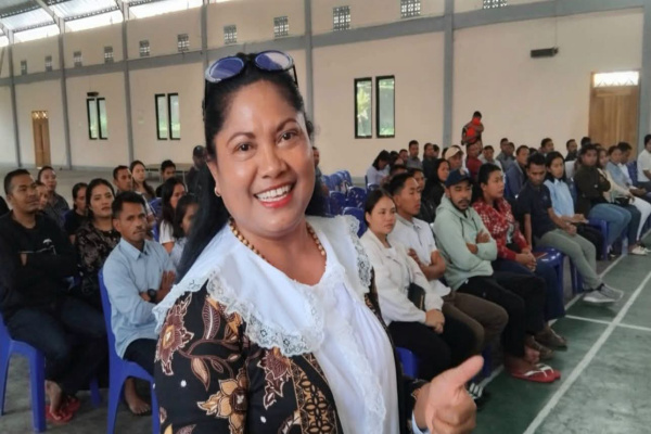 NTT, Obor Rakyat – Seorang aktivis perempuan di Nusa Tenggara Timur (NTT), Maria GS Ratna, menyerukan ajakan tegas kepada kaum perempuan untuk tidak lagi diam terhadap berbagai bentuk kekerasan, ketidakadilan, dan diskriminasi yang masih terjadi di tengah masyarakat.