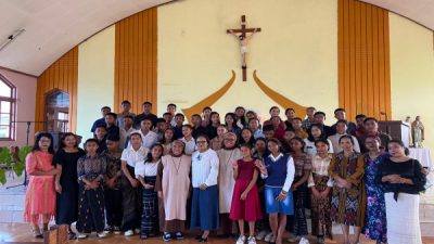 SMPN 6 Bajawa Gelar Koor dan Retret Rohani di Biara OCD Bogenga, Perkuat Iman dan Karakter Siswa