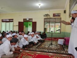 Polisi Hadir di Pesantren, Bhabinkamtibmas Polsek Bosar Maligas Ikuti Temu Ramah dan Tabligh Akbar di Simalungun