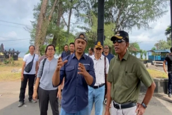 Jembrana, Obor Rakyat – Pemerintah Kabupaten (Pemkab) Jembrana resmi mengimplementasikan uji coba sistem tolgate digital untuk retribusi parkir manuver dan layanan di Terminal Gilimanuk.