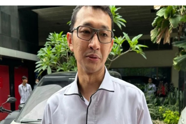 Jakarta, Obor Rakyat – Komisi Pemberantasan Korupsi (KPK) terus mendalami kasus dugaan korupsi di lingkungan Pemerintah Kabupaten Lampung Tengah dengan memeriksa Pejabat Pembuat Komitmen (PPK) Dinas Kesehatan (Dinkes) setempat berinisial IBW, Jumat (20/2/2026).