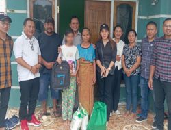 Hidup Sebatang Kara, Siswi SMP di Manggarai Tetap Gigih Sekolah Meski 4 Km Berjalan Kaki Setiap Hari