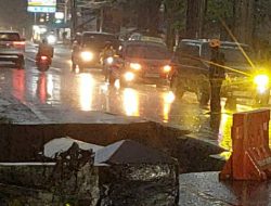 Jembatan Sukowiryo Bondowoso Ambruk Usai Hujan Deras, Akses Jalan Mastrip Ditutup Total