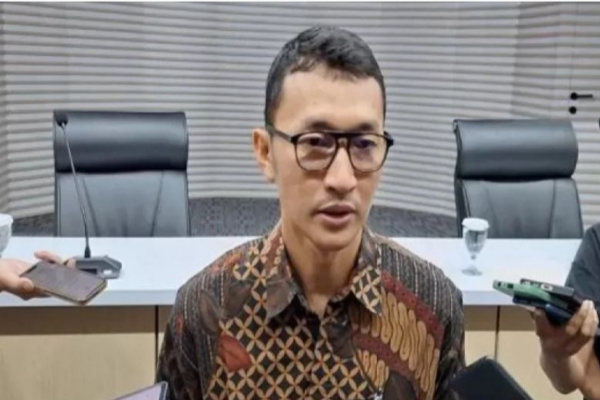 Jakarta, Obor Rakyat – Komisi Pemberantasan Korupsi (KPK) terus mengusut kasus dugaan suap importasi barang di lingkungan Direktorat Jenderal Bea dan Cukai (DJBC). Terbaru, penyidik memeriksa pegawai DJBC Budiman Bayu Prasojo sebagai saksi pada Senin (23/2/2026).