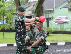 Tradisi Penyambutan Prajurit Baru, Danyonif 515 UTY/9/2 Kostrad Tanamkan Jiwa Korsa di Jember