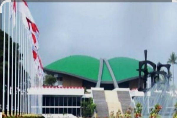 Jakarta, Obor Rakyat – Aliansi mahasiswa bersama sejumlah kelompok masyarakat sipil menggelar aksi demonstrasi di depan Gedung Gedung DPR RI pada Jumat (6/3/2026).