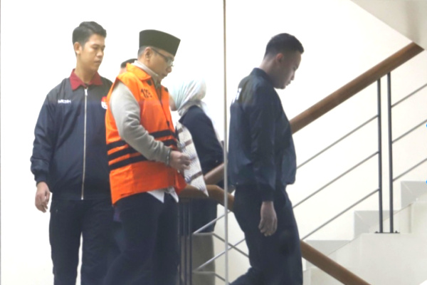 Jakarta, Obor Rakyat – Komisi Pemberantasan Korupsi (KPK) resmi menahan mantan Menteri Agama Yaqut Cholil Qoumas setelah menjalani pemeriksaan sebagai tersangka dalam kasus dugaan korupsi pengelolaan kuota tambahan haji 2023–2024, Kamis (12/3/2026).