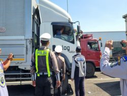 Satlantas Polresta Banyuwangi Perketat Pengawasan Truk Saat Operasi Ketupat Semeru 2026