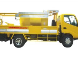 Pemkab Bondowoso Anggarkan Truk Alpomain untuk Percepatan Penanganan Jalan Berlubang Berbasis Hotmix