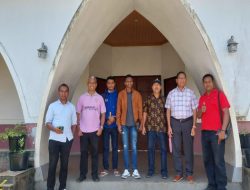 Alumni Kembali ke Akar: Kunjungan Yons Ebit ke Seminari Todabelu Sarat Makna dan Nostalgia