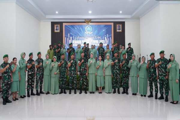 Simalungun, Obor Rakyat – Komandan Korem (Danrem) 022/Pantai Timur, Kolonel Inf Sandi Kamidianto, memimpin langsung kegiatan Laporan Korps Kenaikan Pangkat Perwira serta pelantikan kenaikan pangkat Bintara dan Tamtama jajaran Korem 022/Pantai Timur.