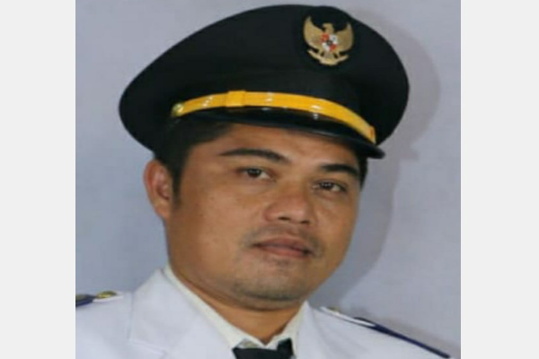 Mandailing Natal, Obor Rakyat – Sudradjat Putra Batubara, Camat Siabu, Mandailing Natal, Sumatra Utara, akhirnya buka suara terkait aksi penyampaian aspirasi yang dilakukan Aliansi Masyarakat bersama DPD LSM Tamperak Madina dan sejumlah wartawan, Jumat (3/4/2026).