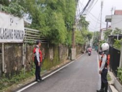 Parkir Liar di Jalan Damai Kalisari Dibubarkan, Empilik Pindahkan Empat Kendaraan Sebelum Penertiban
