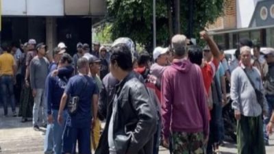 Ricuh Parkir Digital di Surabaya: Jukir Bukan Anti Digital, Tapi Menolak Skema Bagi Hasil