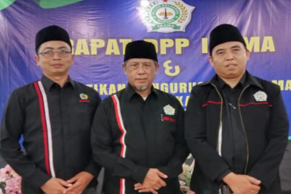 Jakarta, Obor Rakyat — Polemik pemanggilan tokoh yang dikenal sebagai Sultan Madura, H. Her, oleh Komisi Pemberantasan Korupsi (KPK) terus bergulir dan memicu berbagai respons. Kali ini, Ikatan Keluarga Madura (IKAMA) secara resmi angkat bicara.