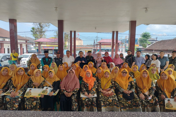 Jember, Obor Rakyat – Kegiatan Bunga Desaku Mini digelar di Balai Desa Bangsalsari, Kecamatan Bangsalsari, Kabupaten Jember, pada Sabtu (11/4/2026).