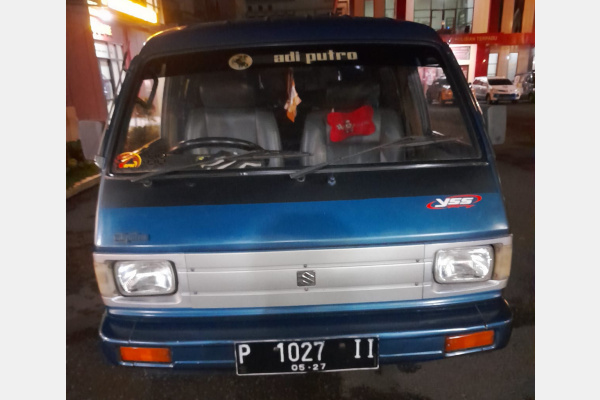 Jember, Obor Rakyat – Praktik penimbunan bahan bakar minyak (BBM) bersubsidi kembali berhasil diungkap aparat kepolisian. Kali ini, jajaran Polres Jember mengamankan seorang pria berinisial FS, warga Kecamatan Silo, yang diduga melakukan penimbunan BBM jenis pertalite.